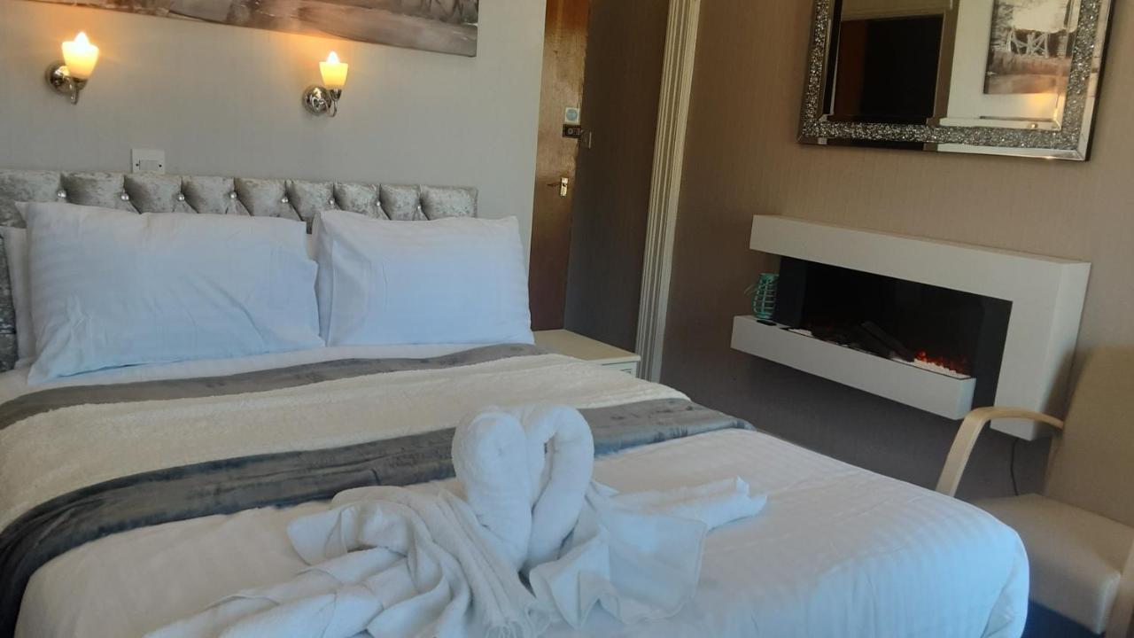 Hotel Symphony Of The Seas à Ilfracombe Extérieur photo